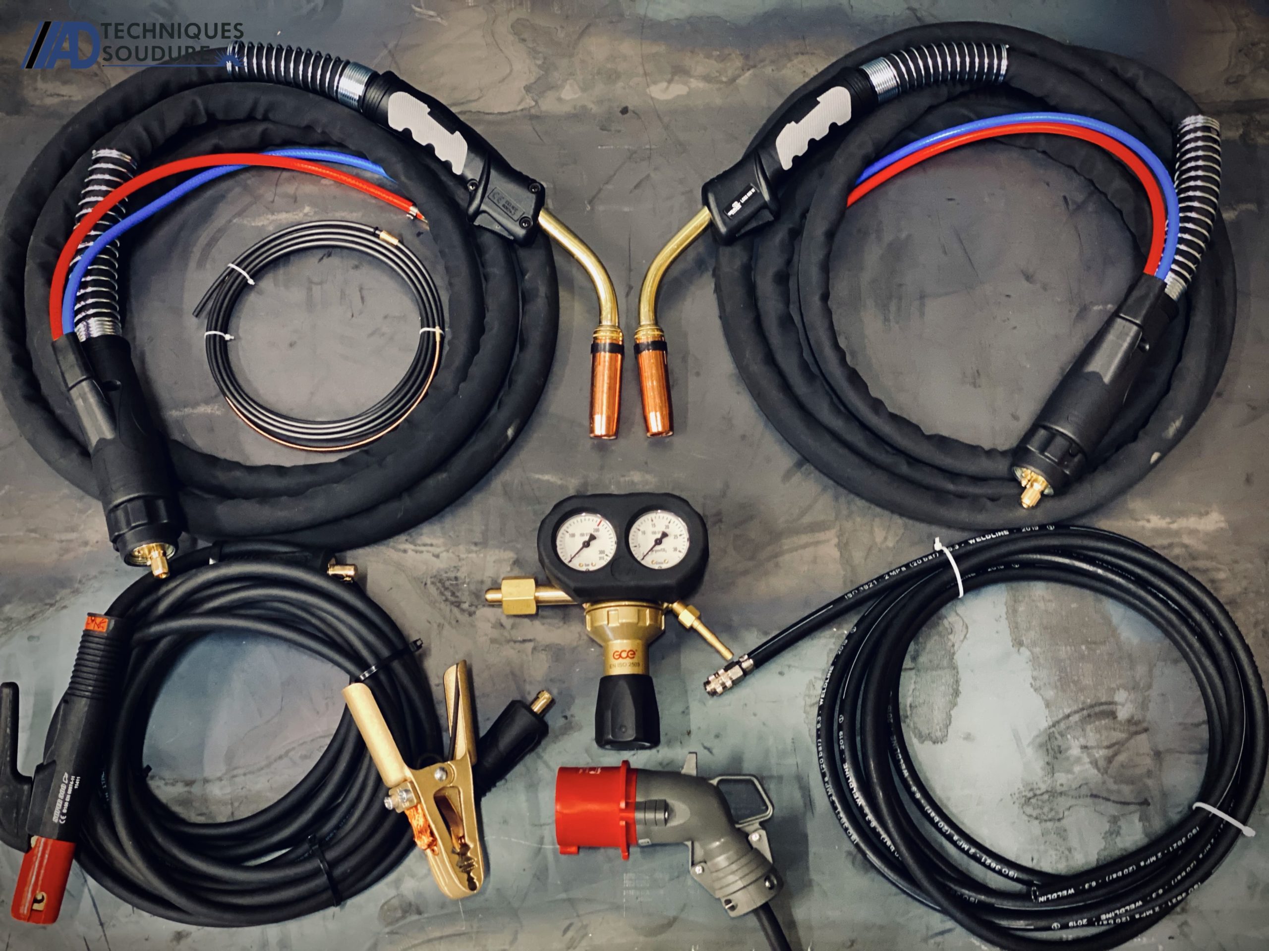 Accessoires poste à souder MIG/MAG SPEEDTEC 320CP Lincoln Electric Accessoires poste à souder MIG/MAG SPEEDTEC 320CP Lincoln Electric triphasé
