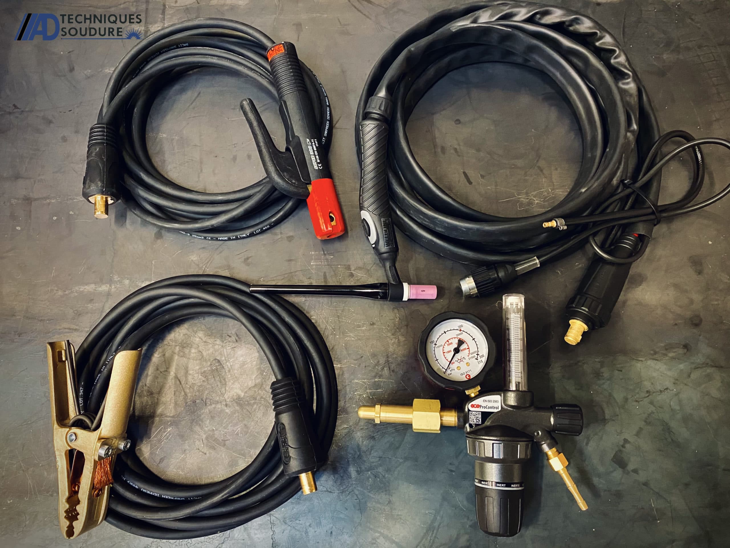 Accessoires poste à souder TIG INVERTEC 220TPX Lincoln Electric Accessoires poste à souder TIG Invertec 220TPX Lincoln Electric monophasé