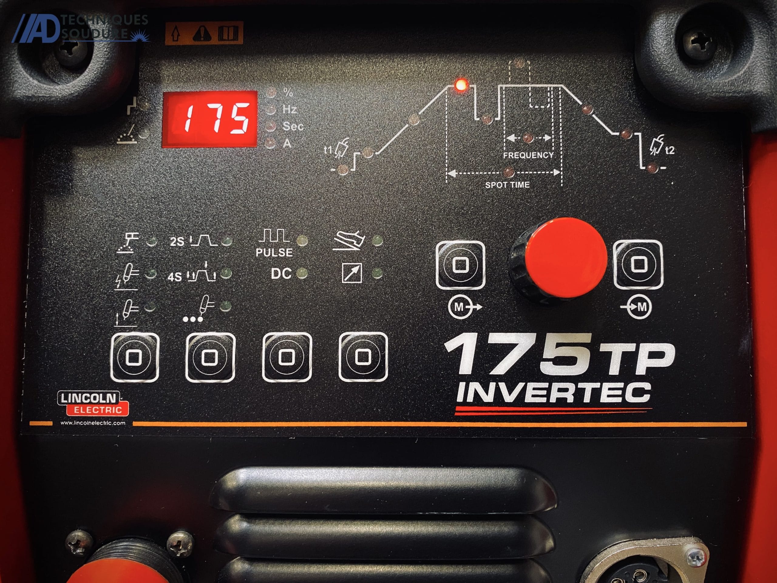 Poste à souder TIG INVERTEC 175TP Lincoln Electric Poste à souder TIG inverte 175TP Lincoln Electric monophasé