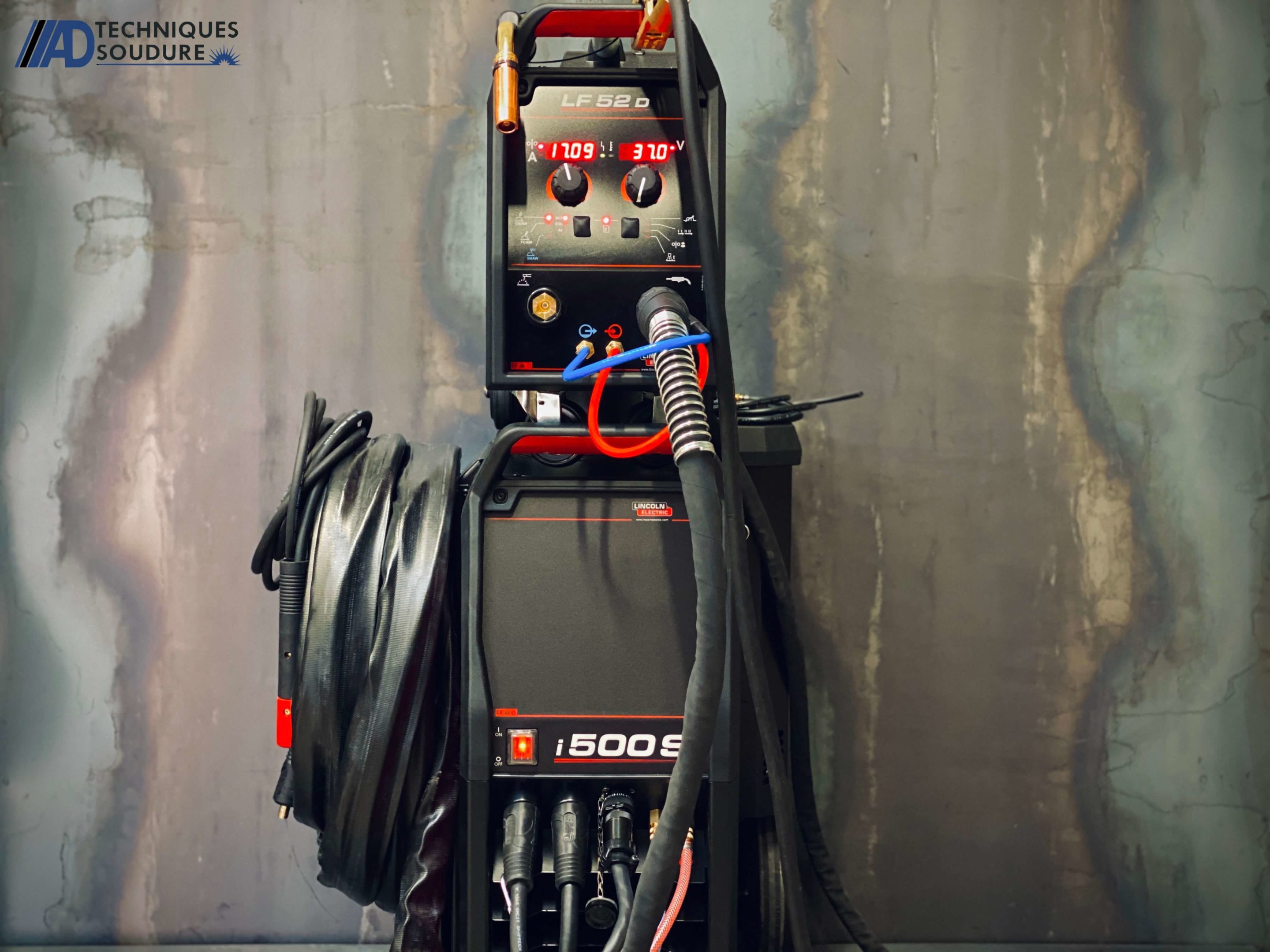 Poste à souder MIG/MAG synergie Powertec i500s et dévidoir séparé LF52D lincoln Electric triphasé Poste à souder MIG/MAG synergie Powertec i500s et dévidoir séparé LF52D lincoln Electric triphasé