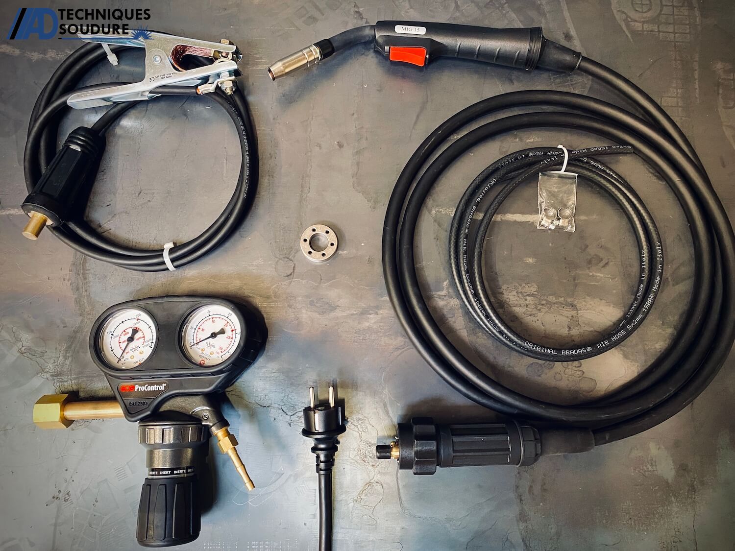 Accessoires poste à souder MIG/MAG multi procédés BESTER 215MP Lincoln Electric monophasé Accessoires poste à souder MIG/MAG multi procédés BESTER 215MP Lincoln Electric monophasé