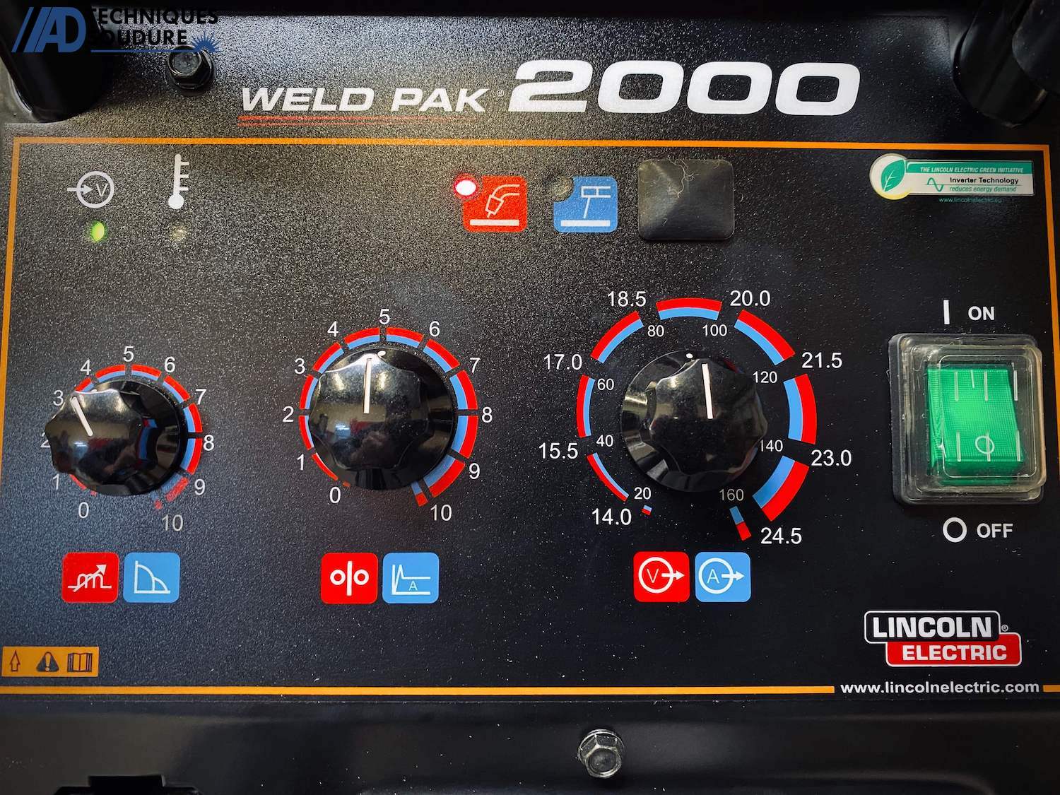 Panneau de commande poste à souder MIG-MAG WELDPAK 2000 Lincoln Electric monophasé Panneau de commande poste à souder MIG-MAG WELDPAK 2000 Lincoln Electric monophasé